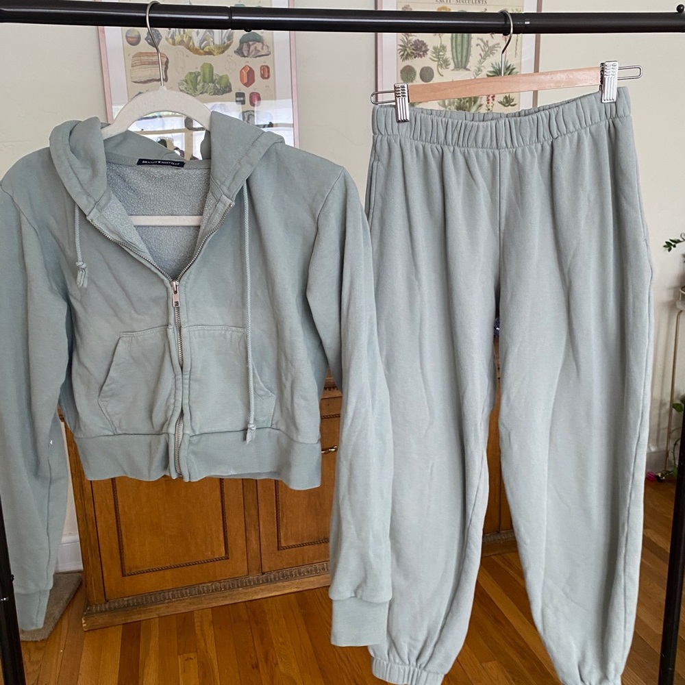 Brandy Melville sweat set